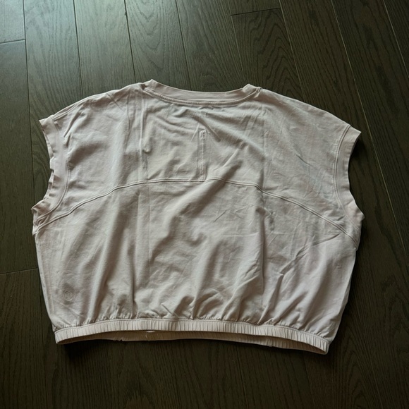 lululemon wide sleeve tee in pink - Picture 3 of 4